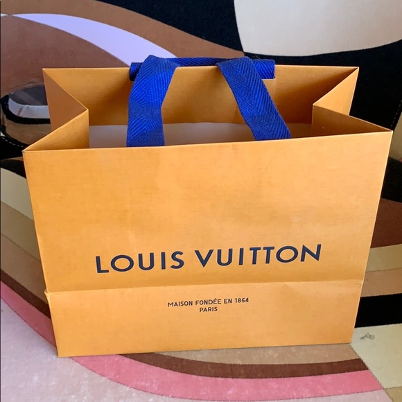 Louis Vuitton Handbags - Louis Vuitton Shopping Paper Bag Louis Vuitton Handbags - Louis Vuitton Shopping Paper Bag
